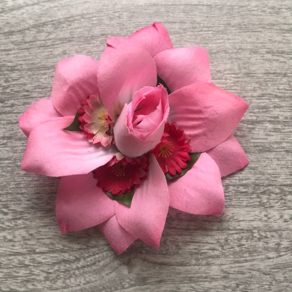 Accessories - Pinup style hair flower